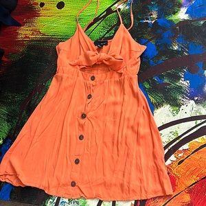 SBetro Tie-detail Cut-out Dress with buttons, size L, never worn, light orange